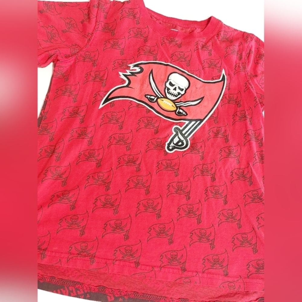 Youth Medium 10/12 Buccaneers‎ TShirt